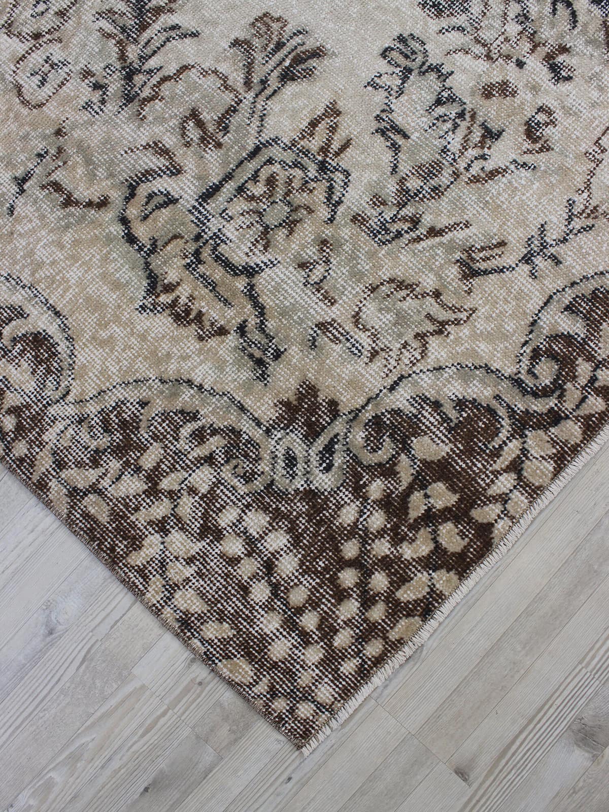 Vintage Handmade Wool Rug — detail view 4, handmade vintage rug