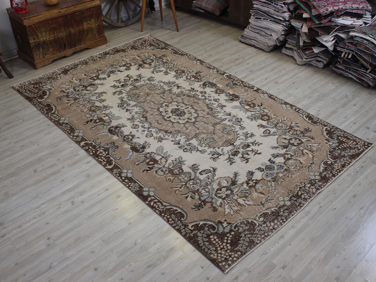 Handmade Distressed Wool Rug, vintage rug, Handmade, hand-knotted cotton, size 166 × 284 cm, from Konya