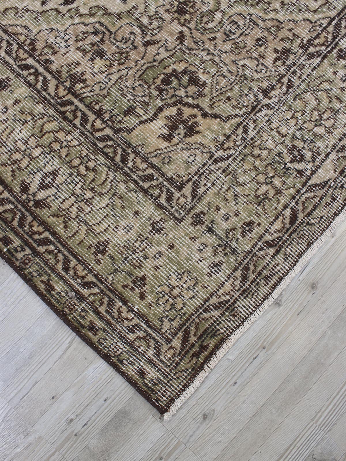 Vintage-Style Handmade Wool Rug — detail view 4, handmade vintage rug