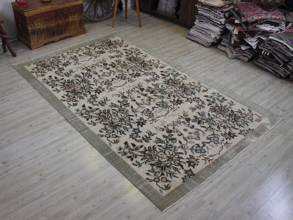 Vintage Handwoven Rug, Distressed, vintage rug, Handmade, hand-knotted silk, size 170 × 275 cm, from Van