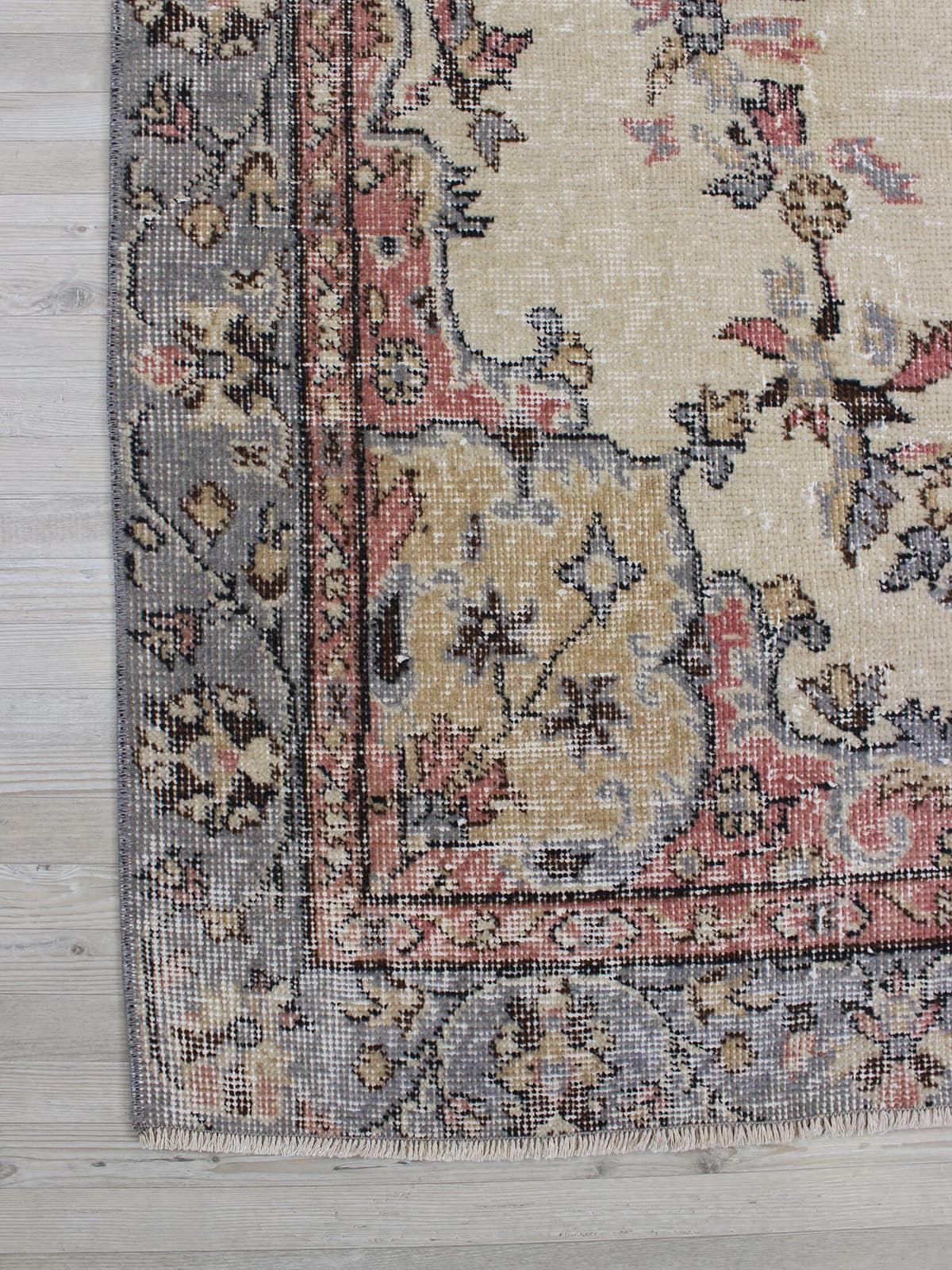 Vintage Rug — detail view 3, handmade vintage rug