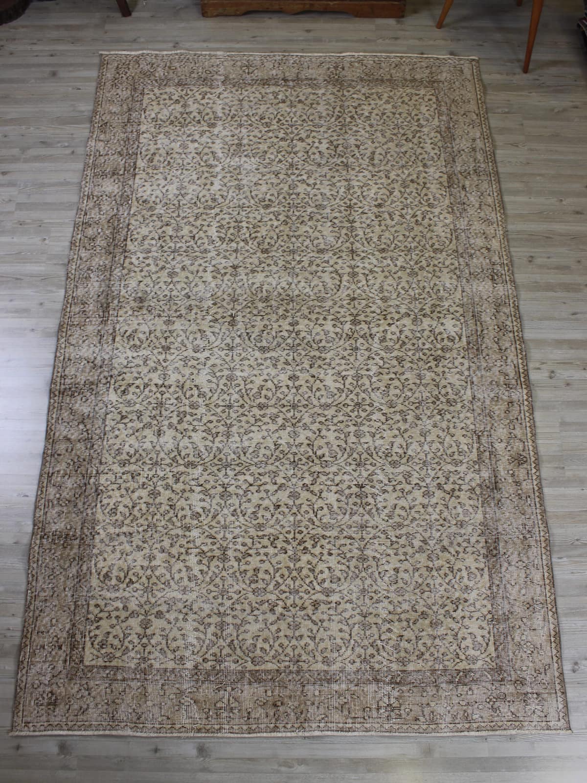 Vintage Handmade Wool Rug — detail view 4, handmade vintage rug