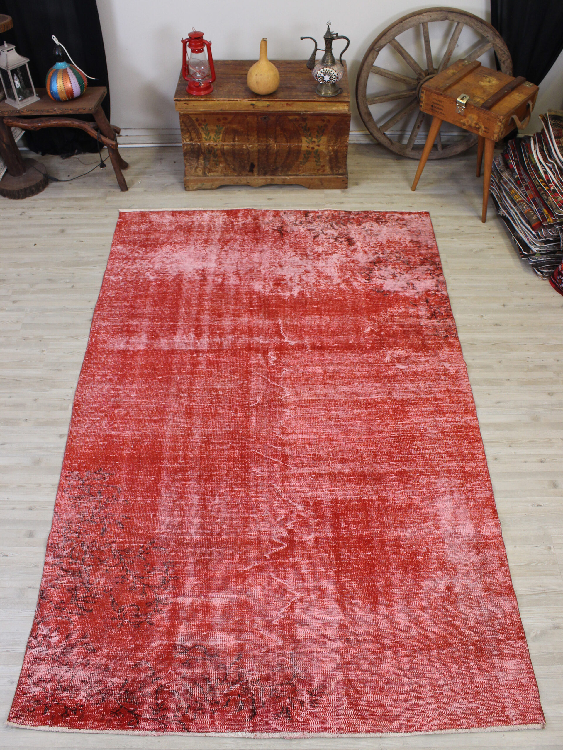 Handmade Vintage Wool Rug — detail view 5, handmade vintage rug