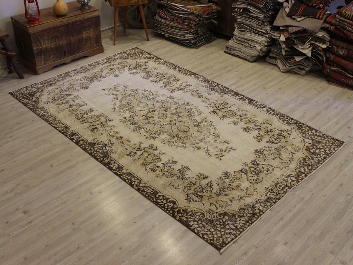 Handmade Distressed Wool Rug, vintage rug, Handmade, hand-knotted wool & cotton, size 168 × 277 cm, from Ladik