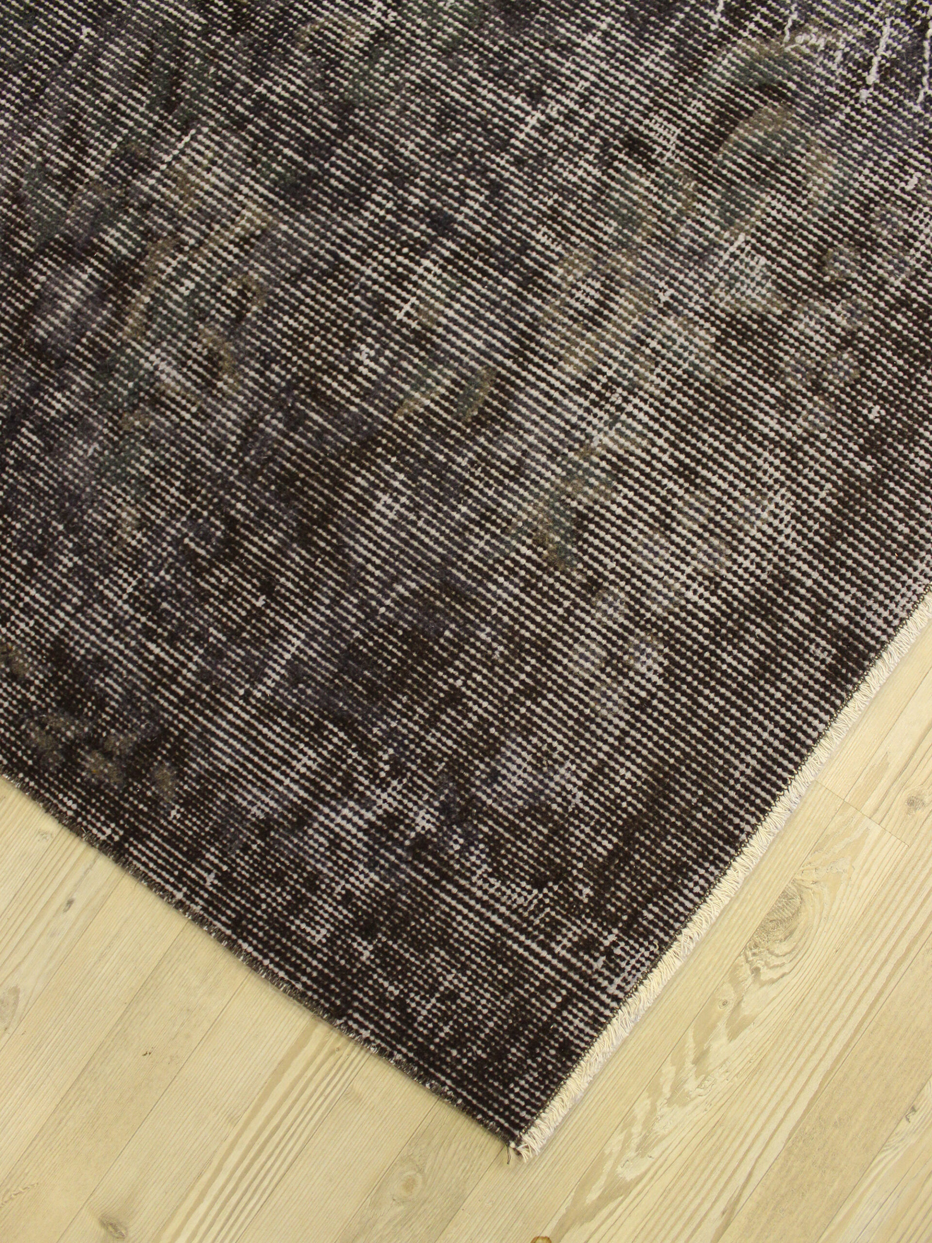 Vintage Handwoven Wool Rug — detail view 3, handmade vintage rug