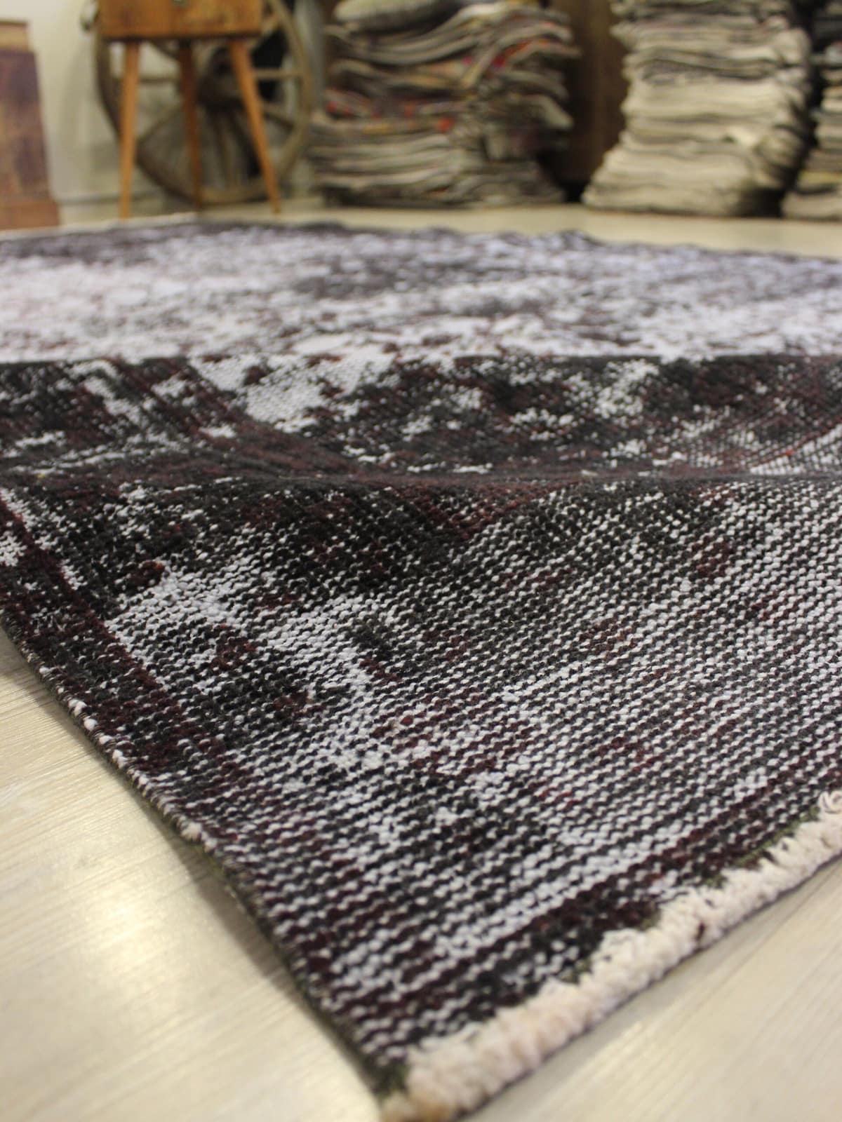 Handwoven Vintage Wool Rug — detail view 5, handmade vintage rug