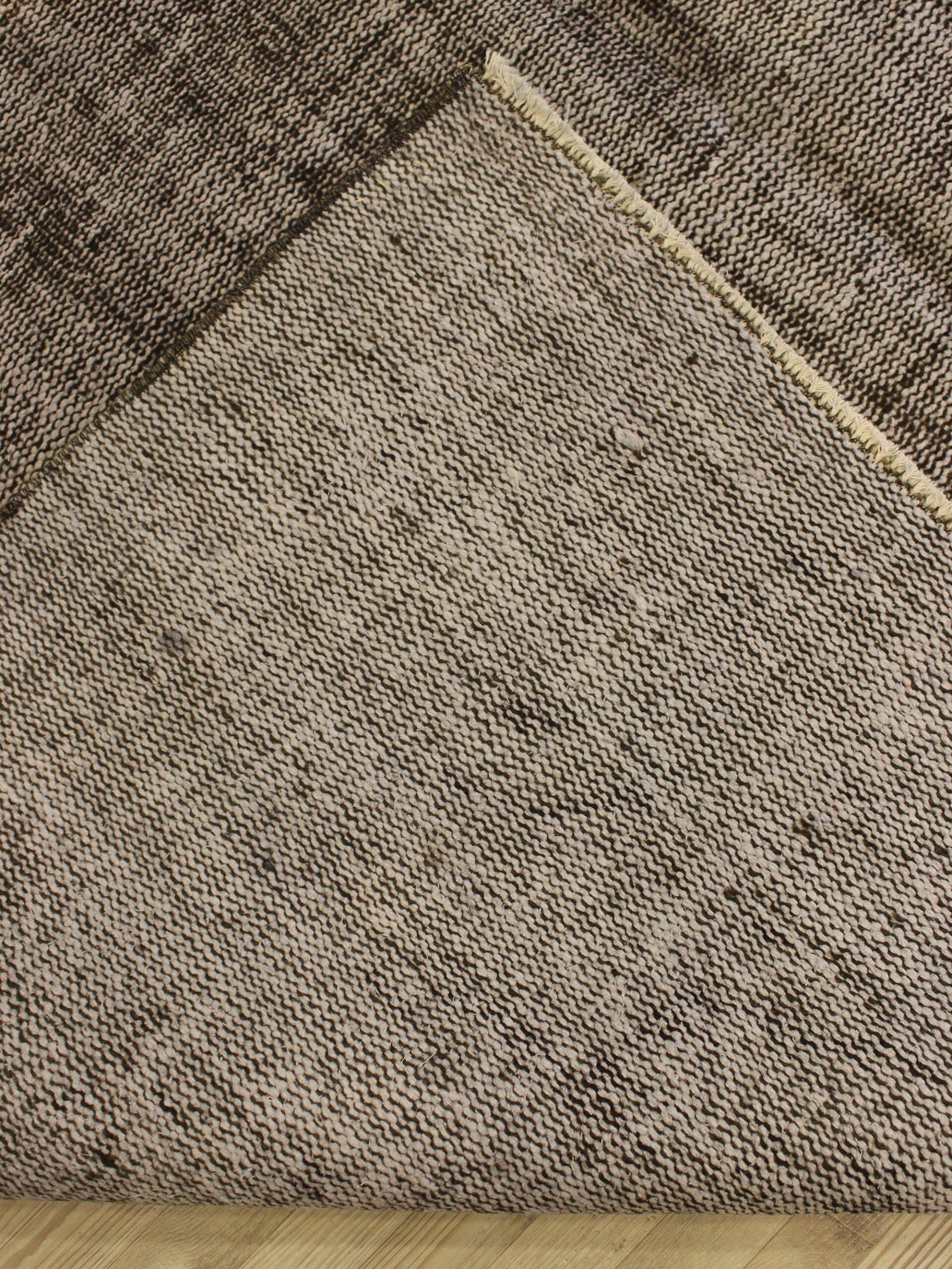 Vintage-Style Handwoven Wool Rug — detail view 4, handmade vintage rug