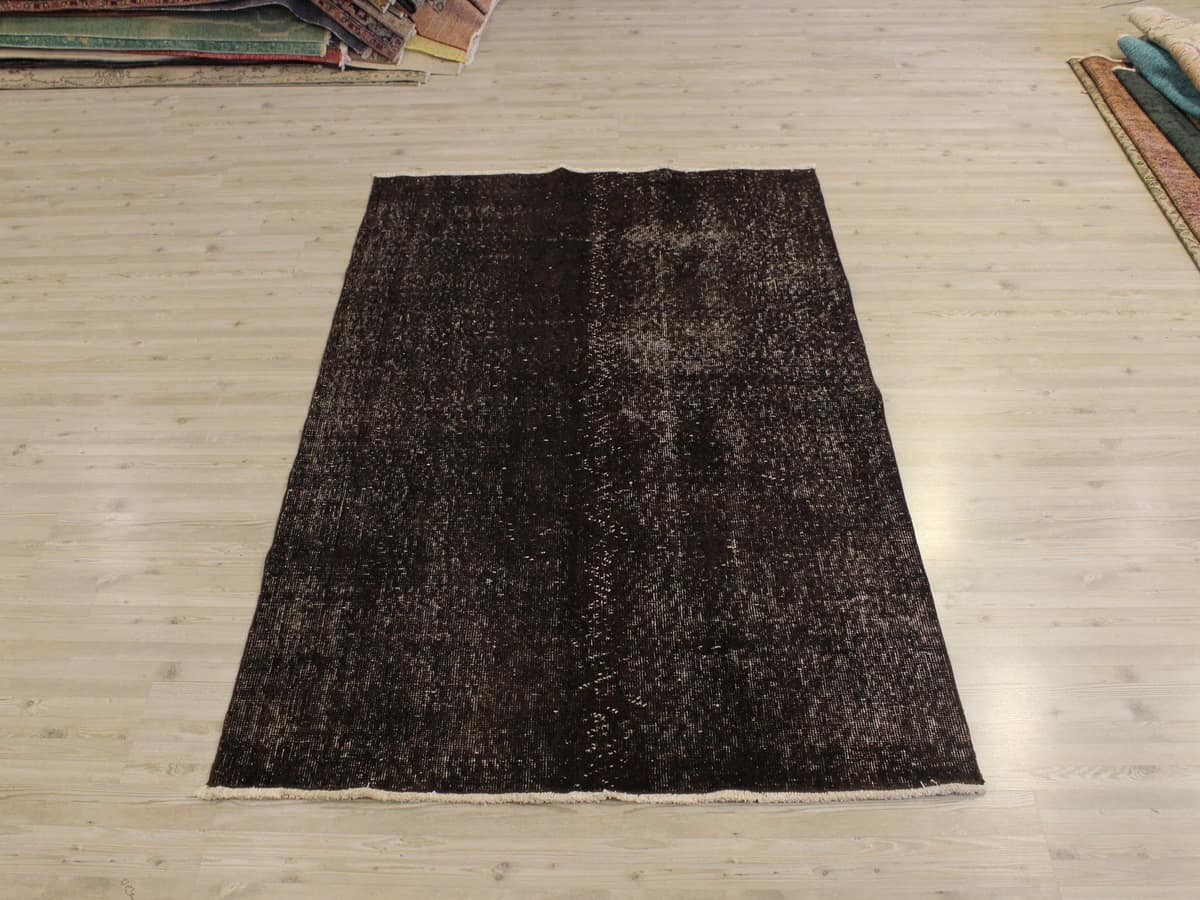 Hand-Woven Wool Vintage Rug — detail view 2, handmade vintage rug