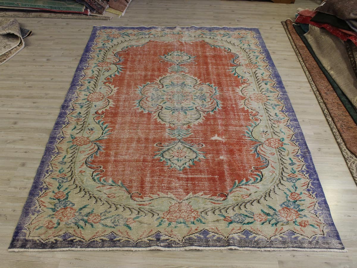 Distressed Handmade Rug, Vintage — detail view 3, handmade vintage rug
