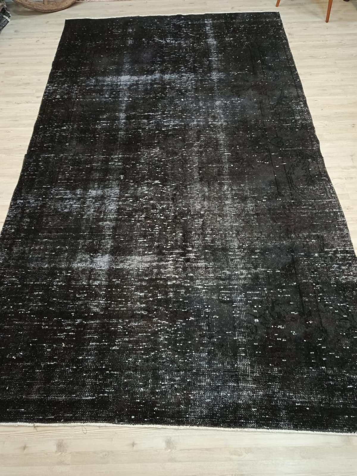 100% Handwoven Vintage Rug — detail view 5, handmade vintage rug