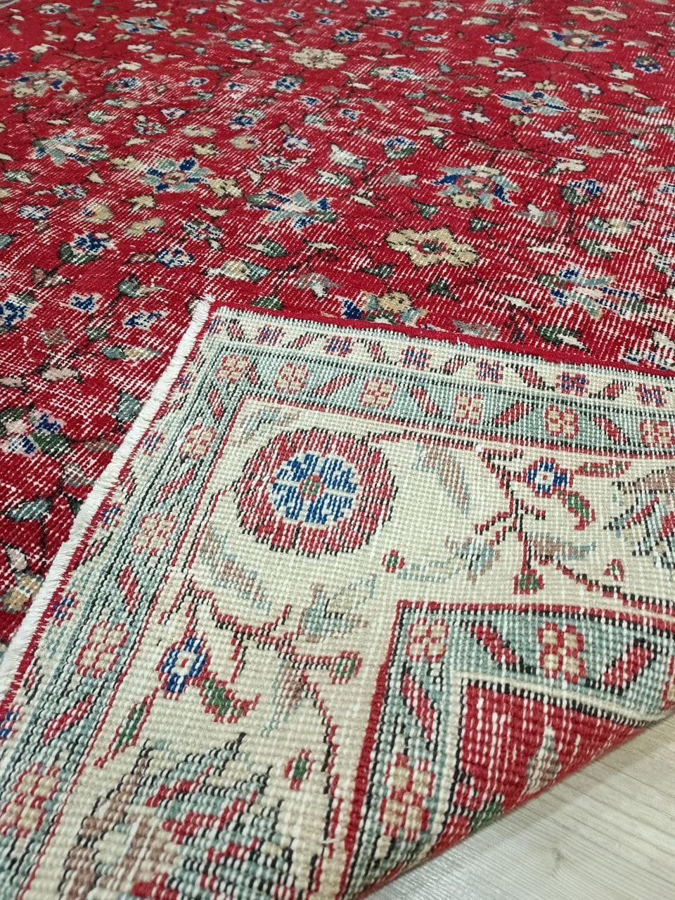 100% Wool Natural Vintage Rug — detail view 2, handmade vintage rug