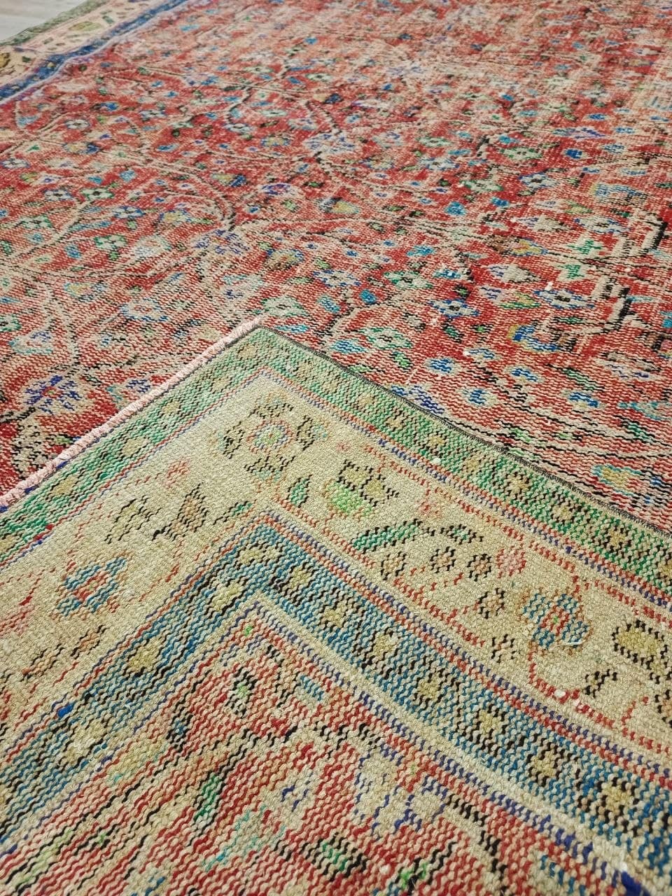 100% Wool Handwoven Vintage Rug — detail view 2, handmade vintage rug