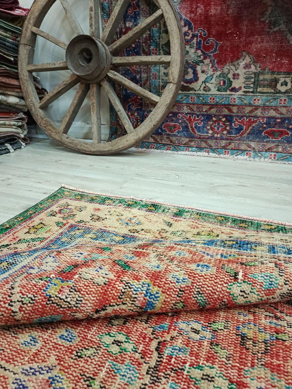 100% Wool Handwoven Vintage Rug — detail view 3, handmade vintage rug