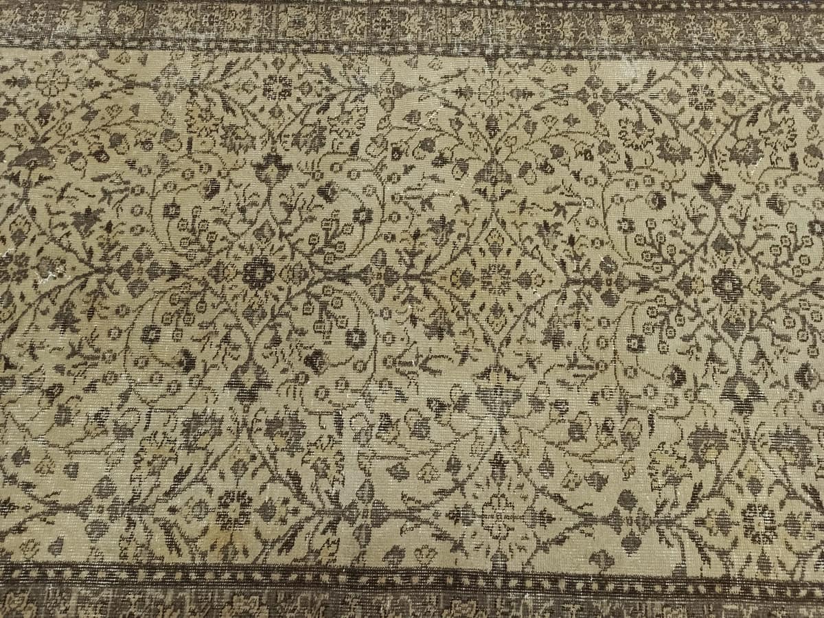 100% Wool Handwoven Vintage Rug — detail view 3, handmade vintage rug