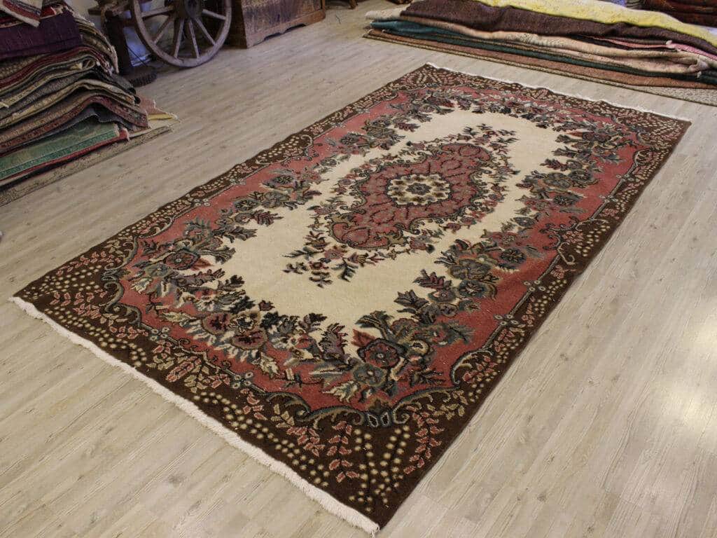 Distressed Hand-Woven Vintage Rug, Handmade rug, wool wool/weave, size 173 × 297 cm, from Gaziantep, SKU 10673