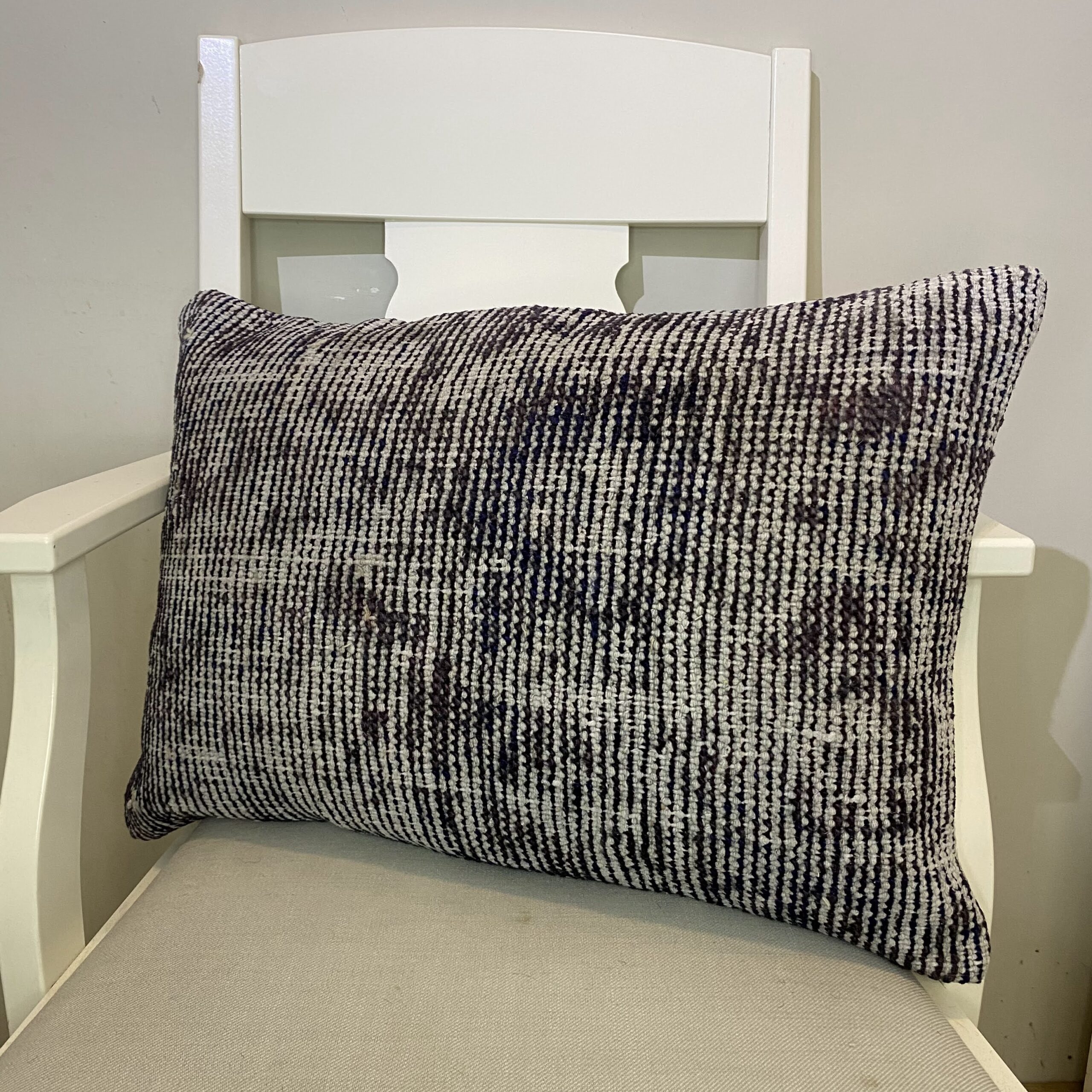 Hand-Woven Pillowcase, Kilim rug, wool, cotton & silk wool/weave, size 40 × 60 cm, from Ladik, SKU 507