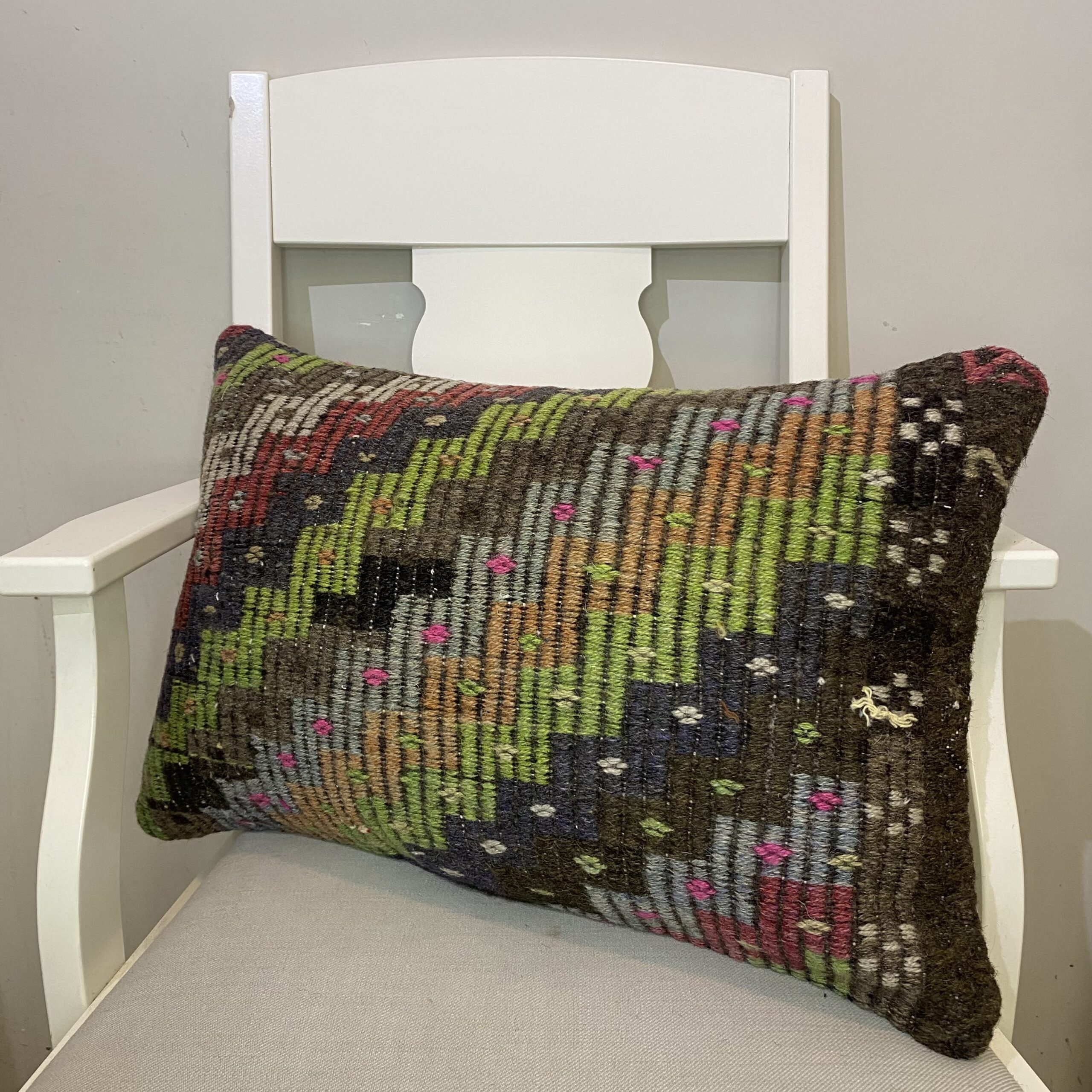 Hand-Woven Pillowcase, Kilim rug, silk wool/weave, size 40 × 60 cm, from Anatolia, SKU 406