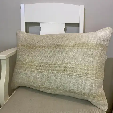 Handwoven Pillowcase, Kilim rug, silk wool/weave, size 40 × 60 cm, from Konya, SKU 509