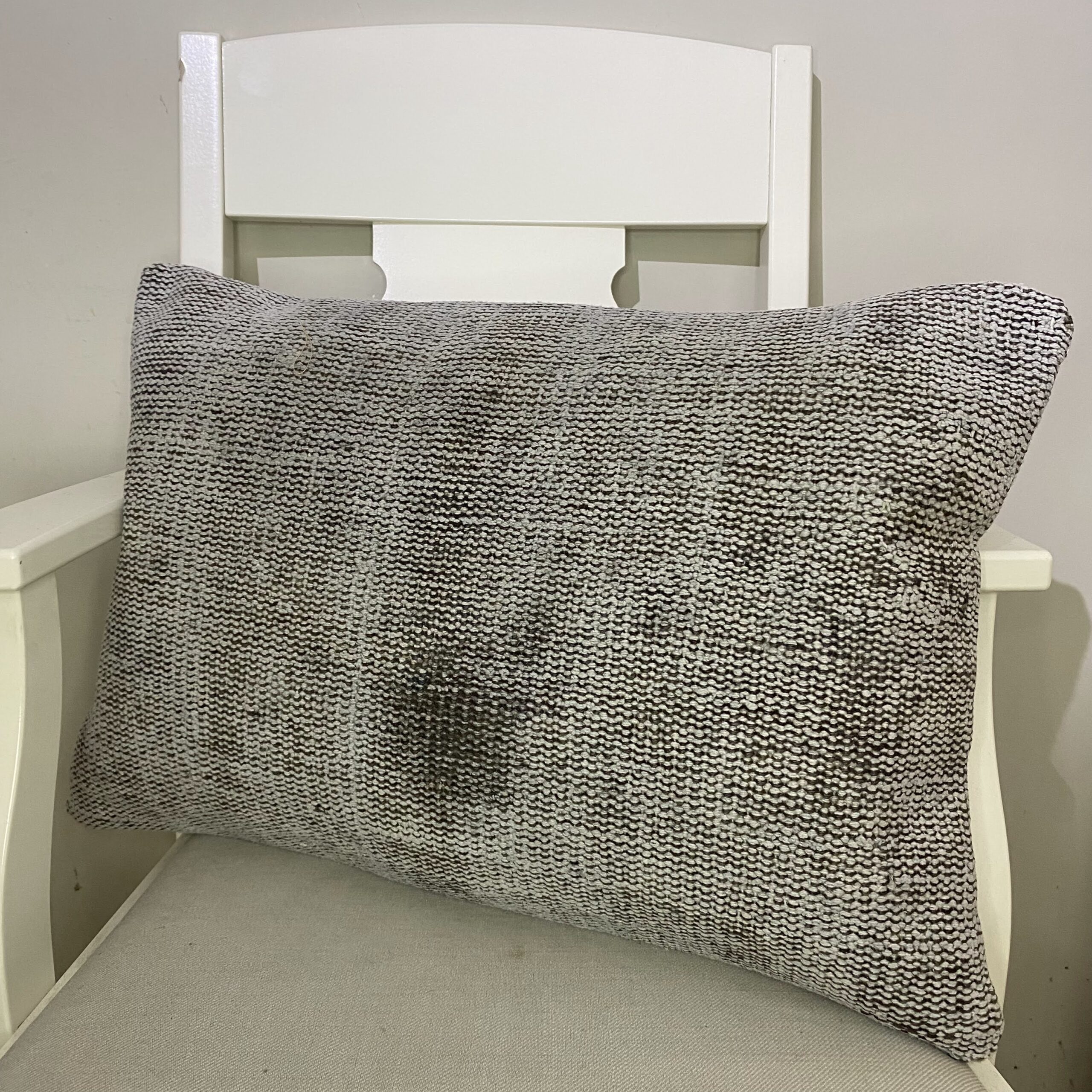 Hand-Woven Pillowcase, Kilim rug, cotton wool/weave, size 40 × 60 cm, from Van, SKU 552