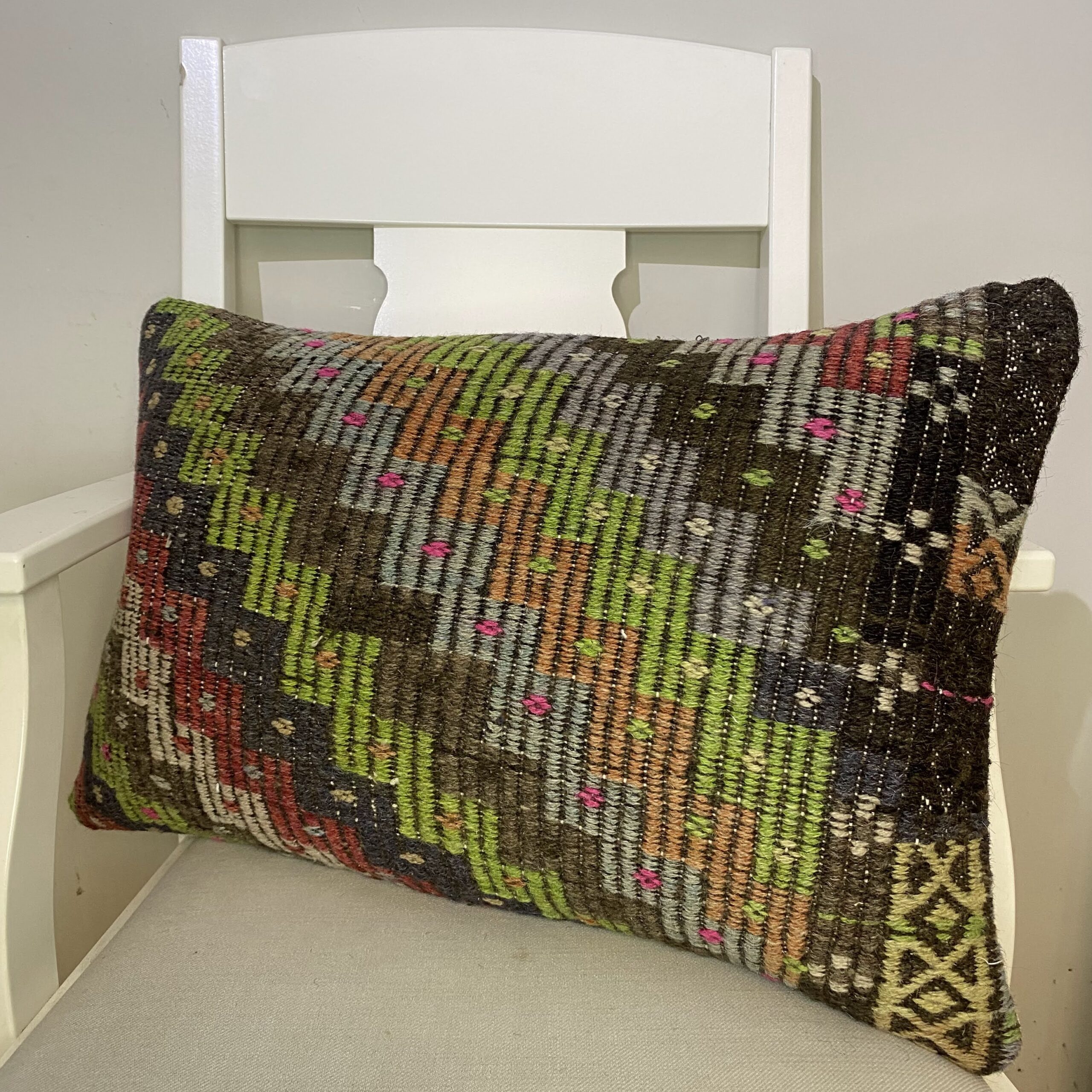 Hand-Woven Pillowcase, Kilim rug, wool & cotton wool/weave, size 40 × 60 cm, from Bergama, SKU 542